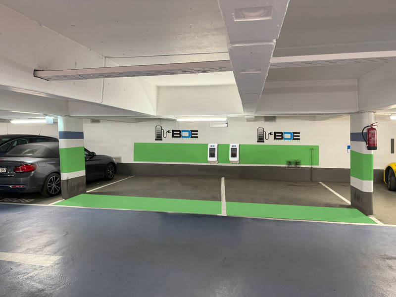 BOE Park  & Charge - Markeirung in der Garage